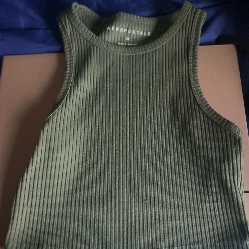 AÈROPSTALE TANK TOP - Picture 1 of 5